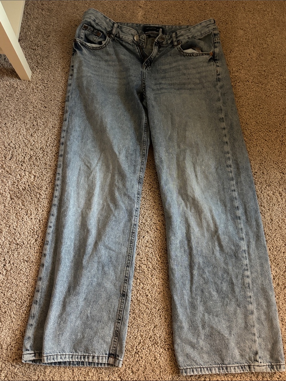 Aeropostale Women's Straight Leg Jeans - Faded Blue
